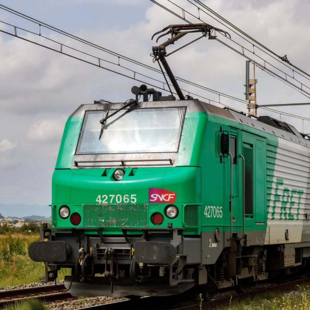 Composant forgé pour industrie ferroviaire